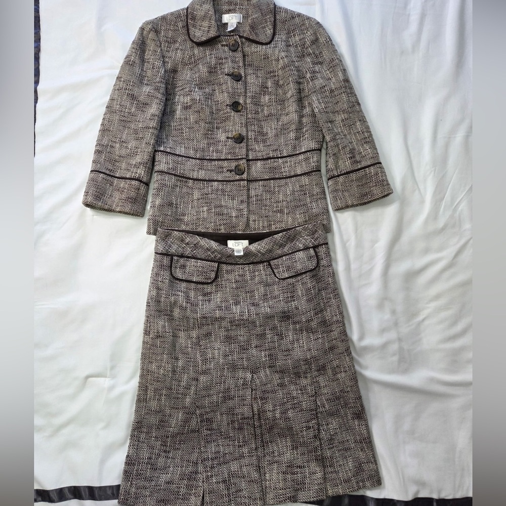 ANN TAYLOR LOFT
Brown and Cream Tweed Skirt Set - Picture 1 of 14